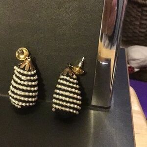 Vintage pair of cute earrings, black, wrapped, and pearl​​